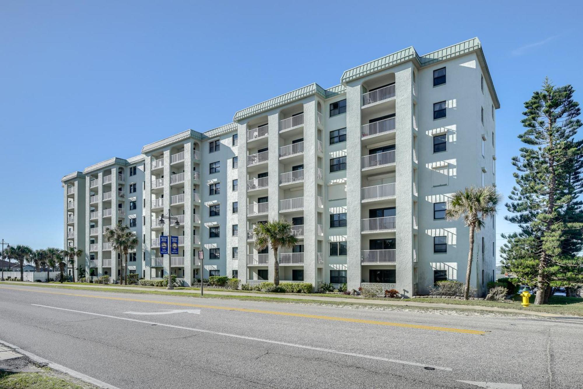 Daytona Condo With Community Pool, Walk To Beach! Daytona Beach Shores Exterior photo