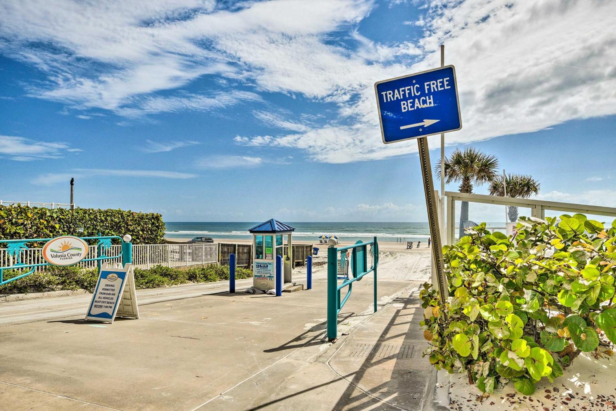 Daytona Condo With Community Pool, Walk To Beach! Daytona Beach Shores Exterior photo